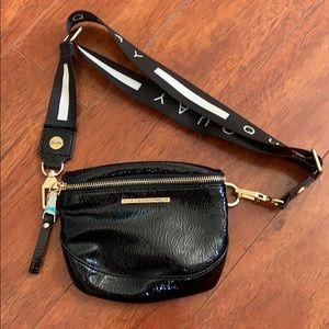 Quay Australia Bum Bag 🖤